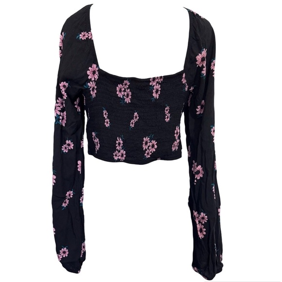 Wild Fable Long Sleeve Floral Peasant Blouse Smocked Crop Top Size Medium - Picture 4 of 7